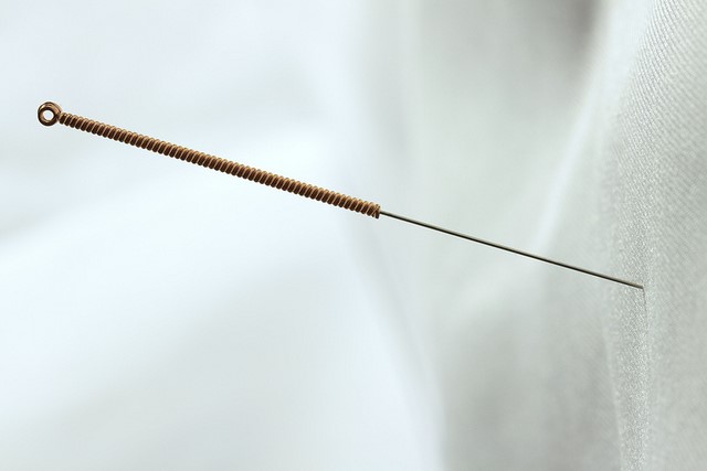 Taking another stab at acupuncture claims | Photo: Flickr user Acid Pix, CC BY 2.0