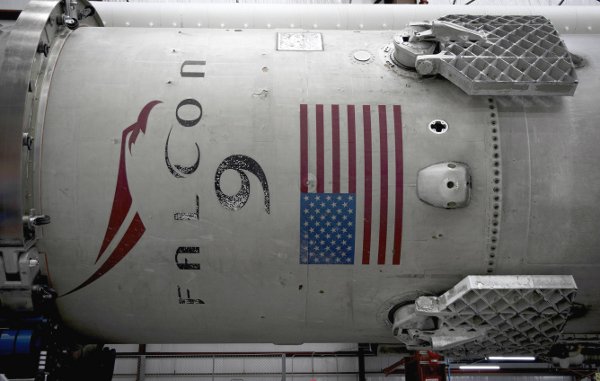 The returned Falcon 9 first stage | Photo: Elon Musk