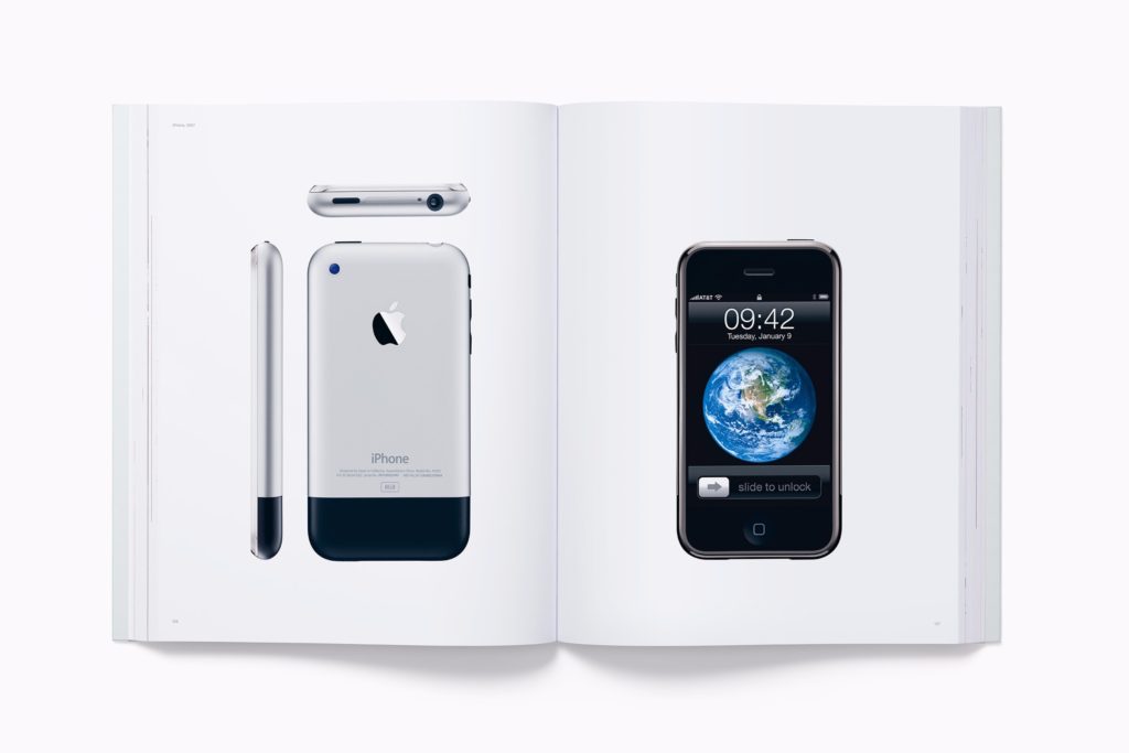 It's photos of your last phone. | Photo: Apple.